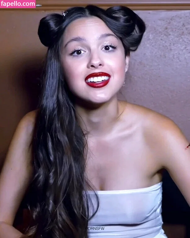Olivia Rodrigo Onlyfans Photo Gallery 
