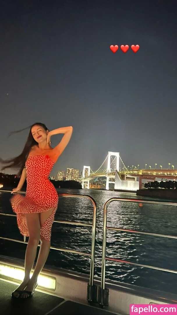 Olivia Rodrigo Onlyfans Photo Gallery 