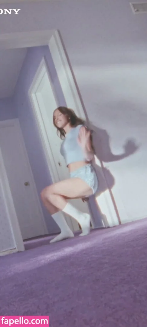 Olivia Rodrigo Onlyfans Photo Gallery 