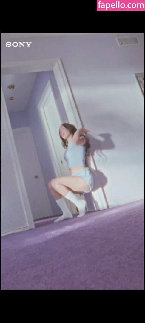 Olivia Rodrigo Onlyfans Photo Gallery 