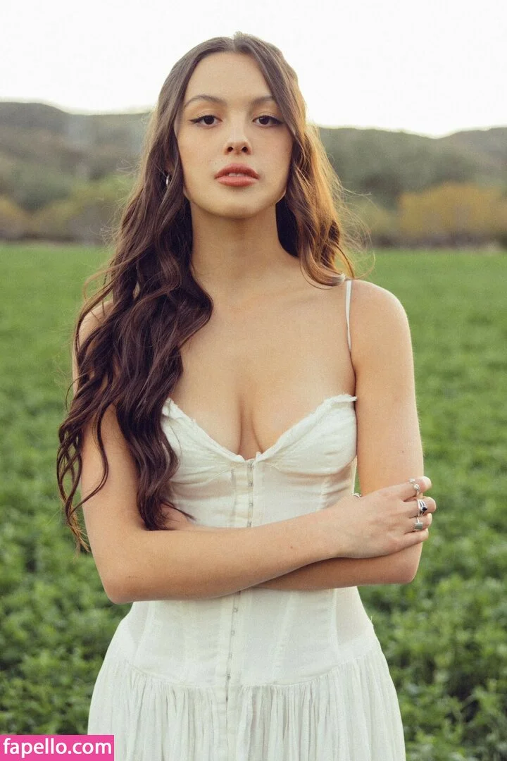 Olivia Rodrigo Onlyfans Photo Gallery 