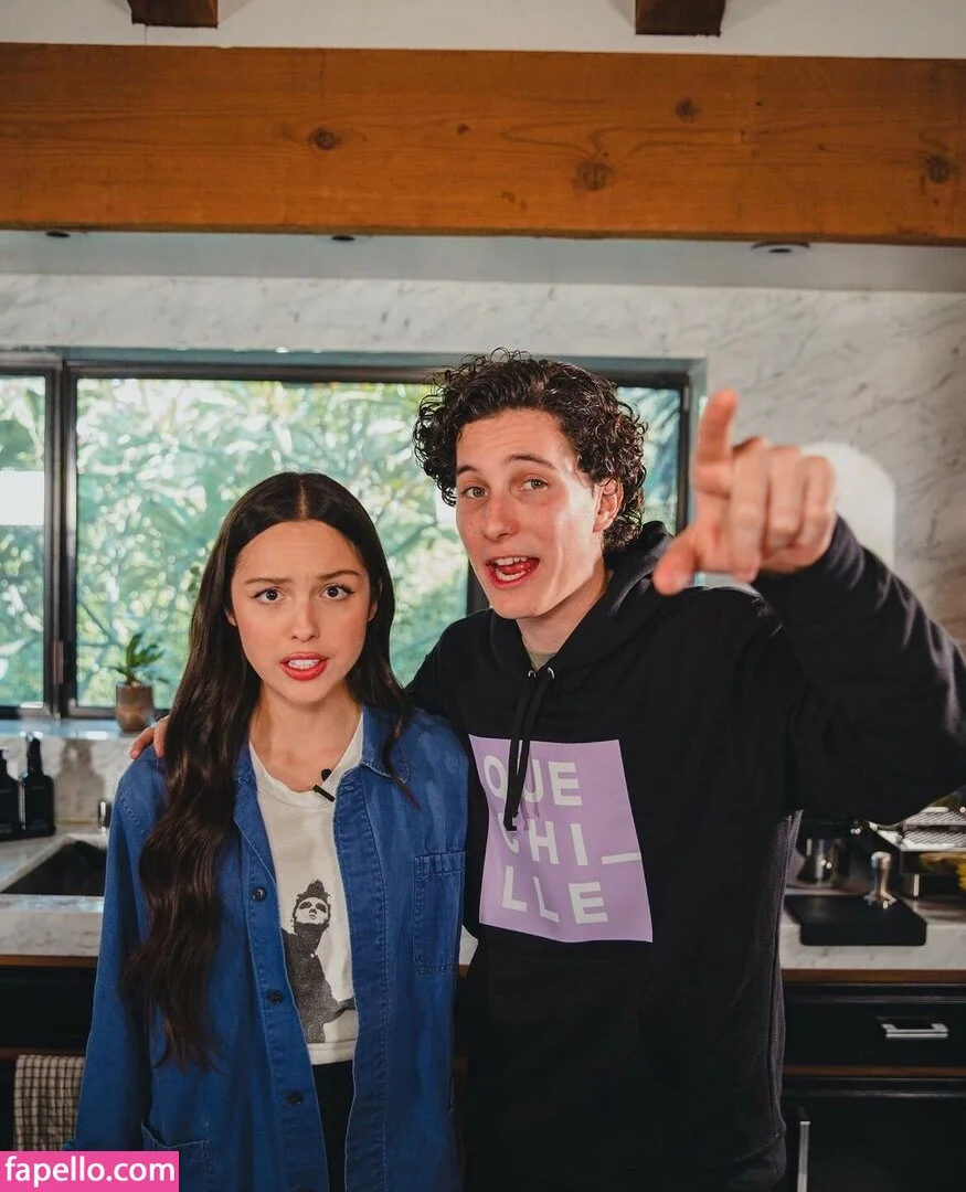 Olivia Rodrigo Onlyfans Photo Gallery 