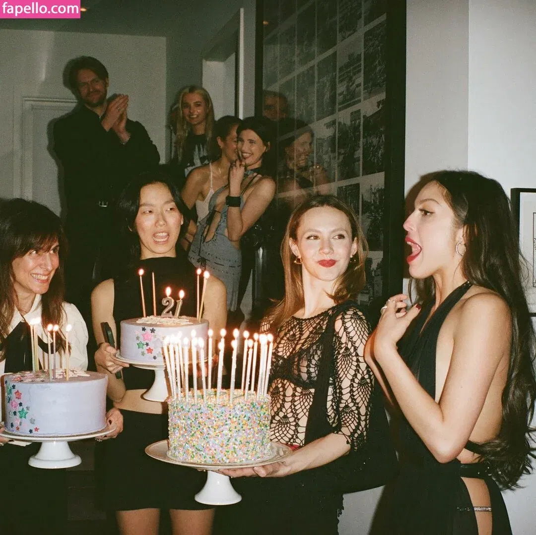 Olivia Rodrigo Onlyfans Photo Gallery 