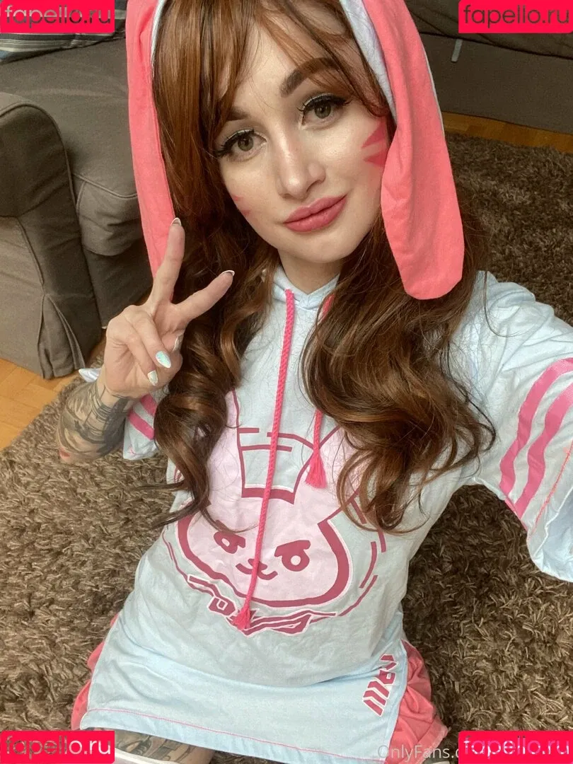 Avrora_sg Onlyfans Photo Gallery 