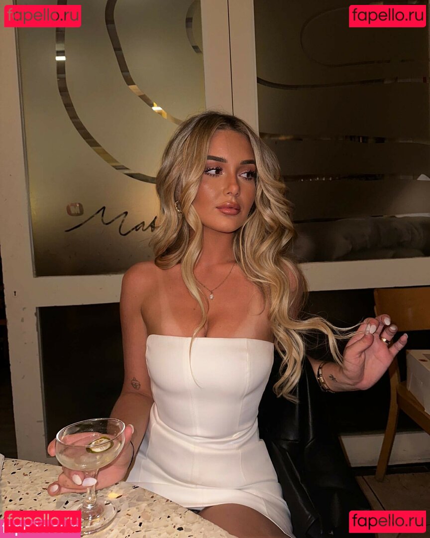 Phoebe Isobel Nude Onlyfans Photo 36