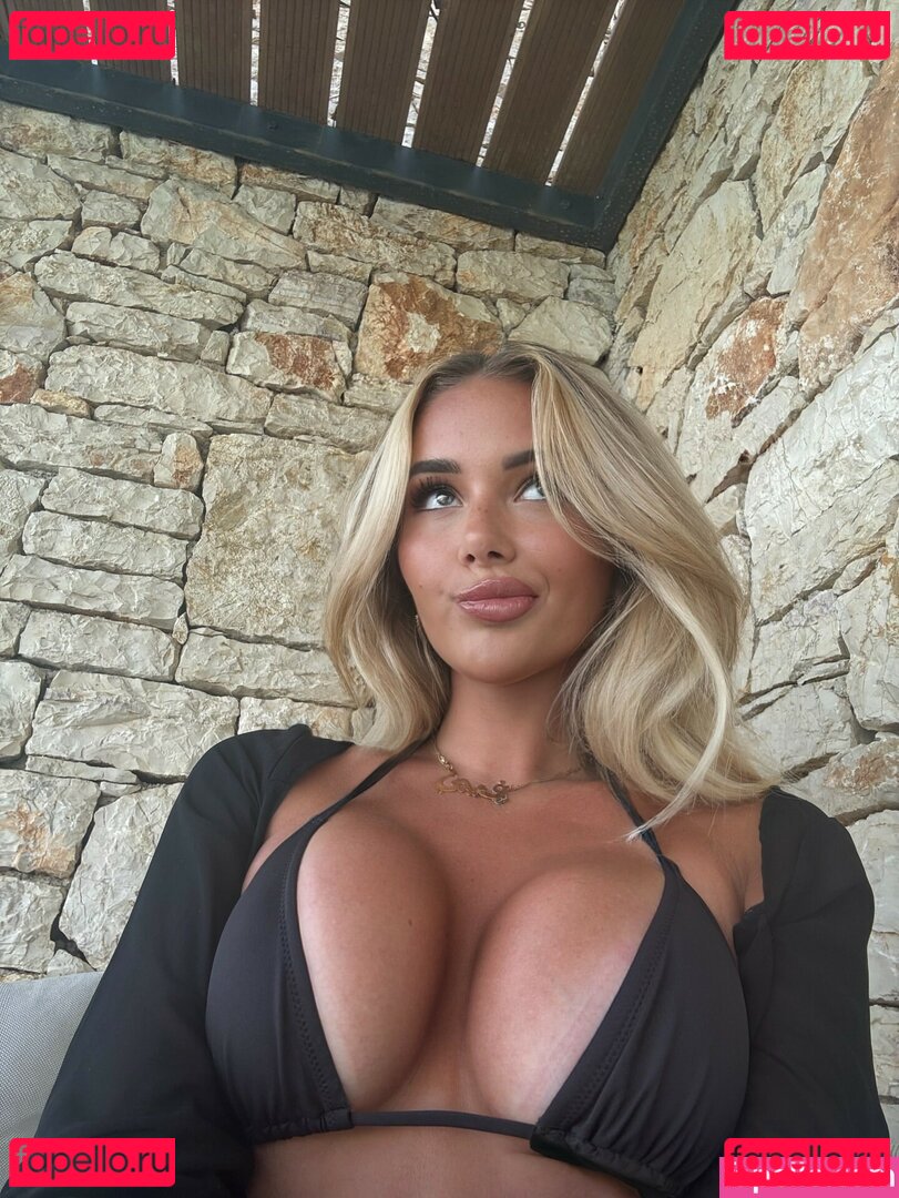 Phoebe Isobel Nude Onlyfans Photo 11