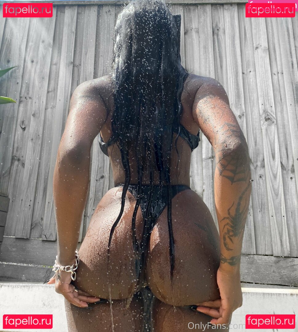 calfskinned Nude Onlyfans Photo 12