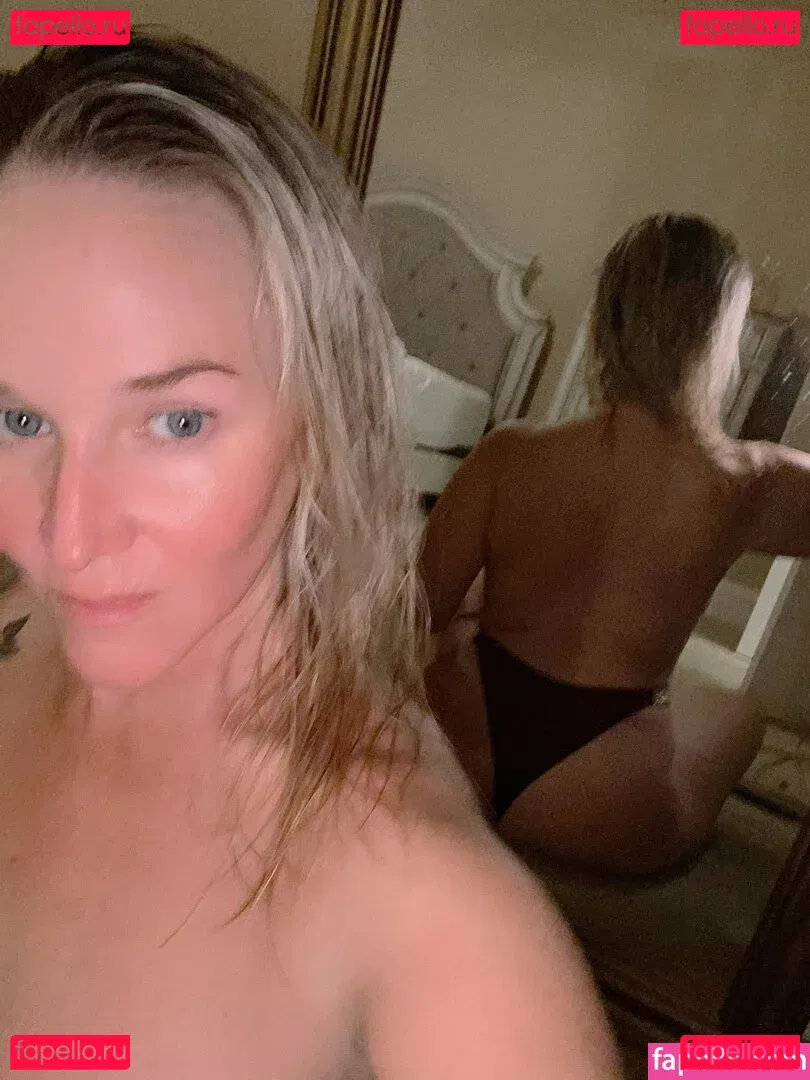 deesiren Onlyfans Photo Gallery 