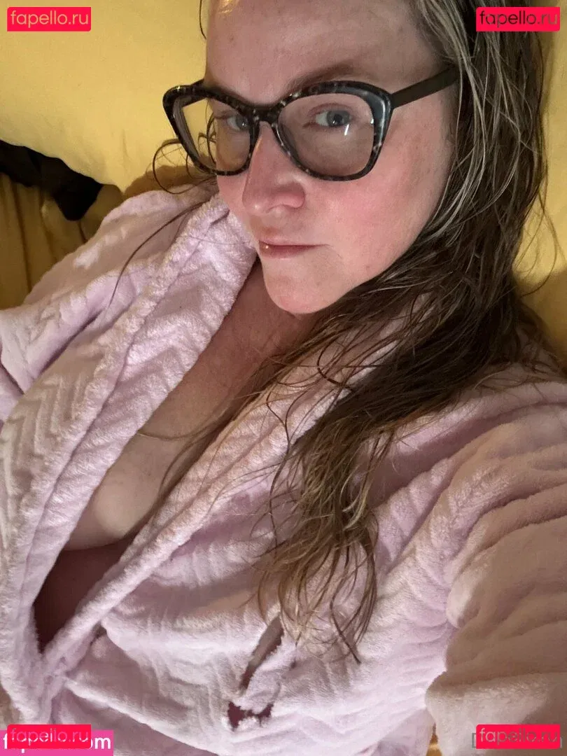 deesiren Onlyfans Photo Gallery 