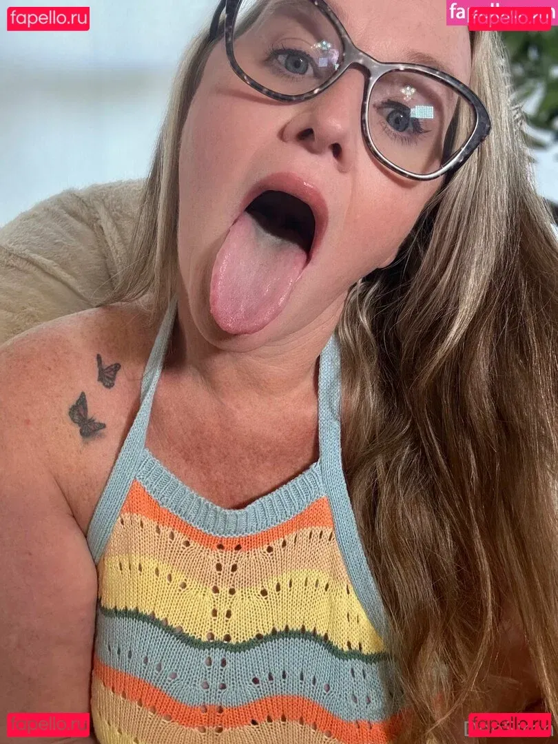 deesiren Onlyfans Photo Gallery 