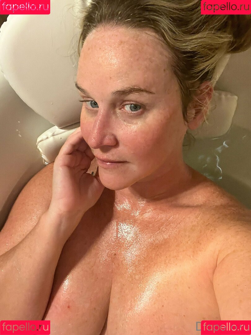 deesiren Onlyfans Photo Gallery 