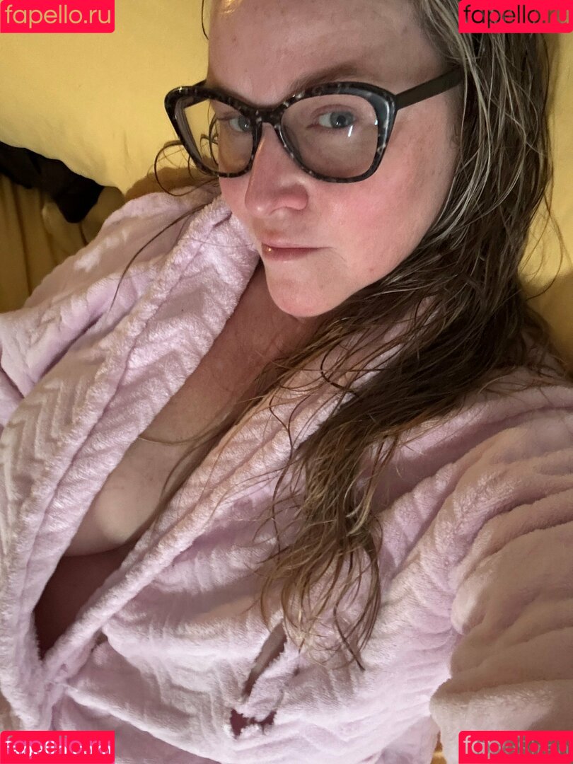 deesiren Onlyfans Photo Gallery 