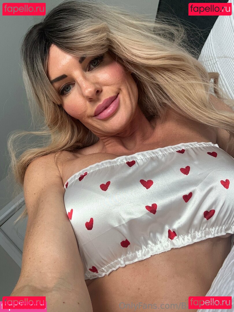 vivian_foxx Nude Onlyfans Photo 22