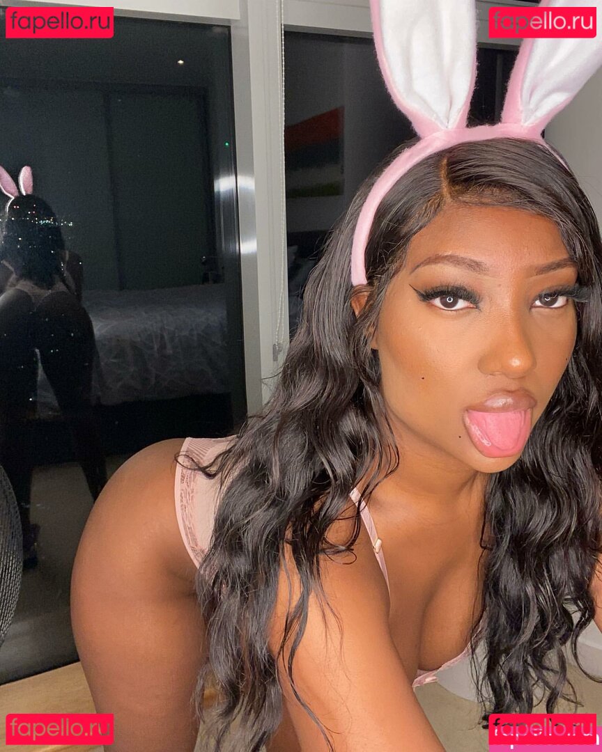 Freaky Foreign Nude Onlyfans Photo 37