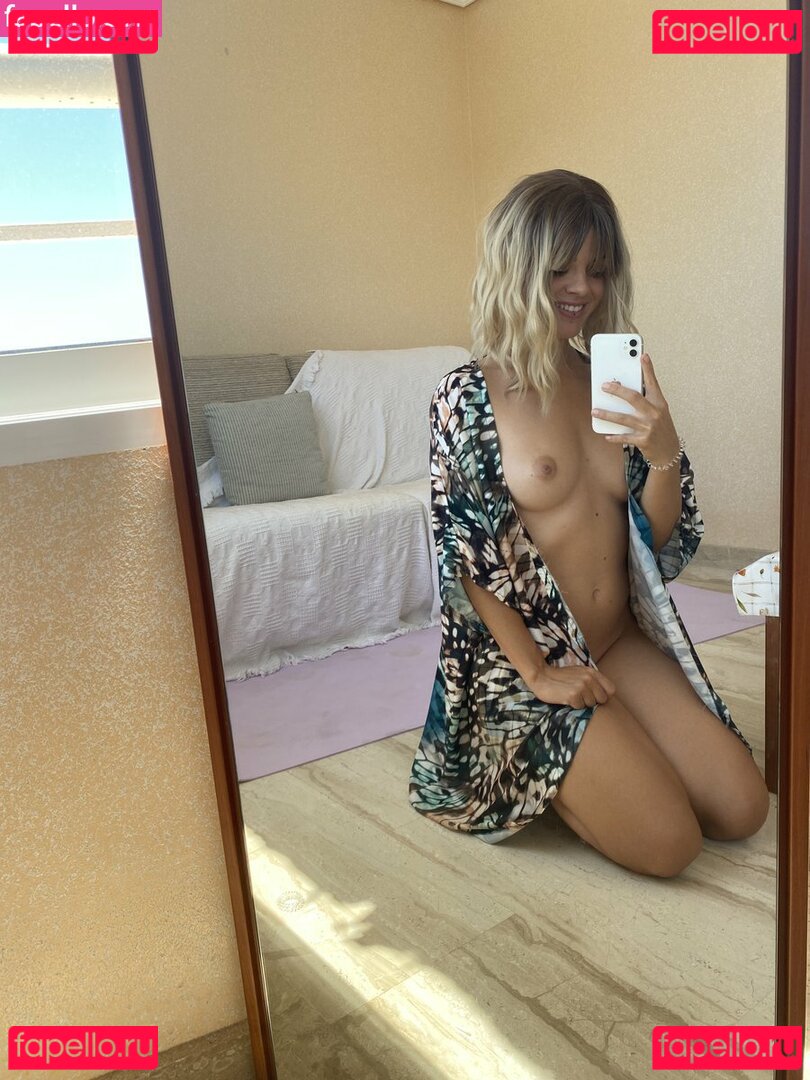 Dana Nomad Nude Onlyfans Photo 11