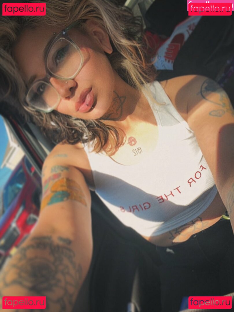Pain Soup Nude Onlyfans Photo 18