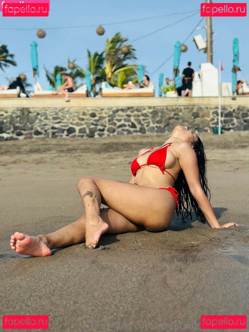 Adeline Rach Nude Onlyfans Photo 12