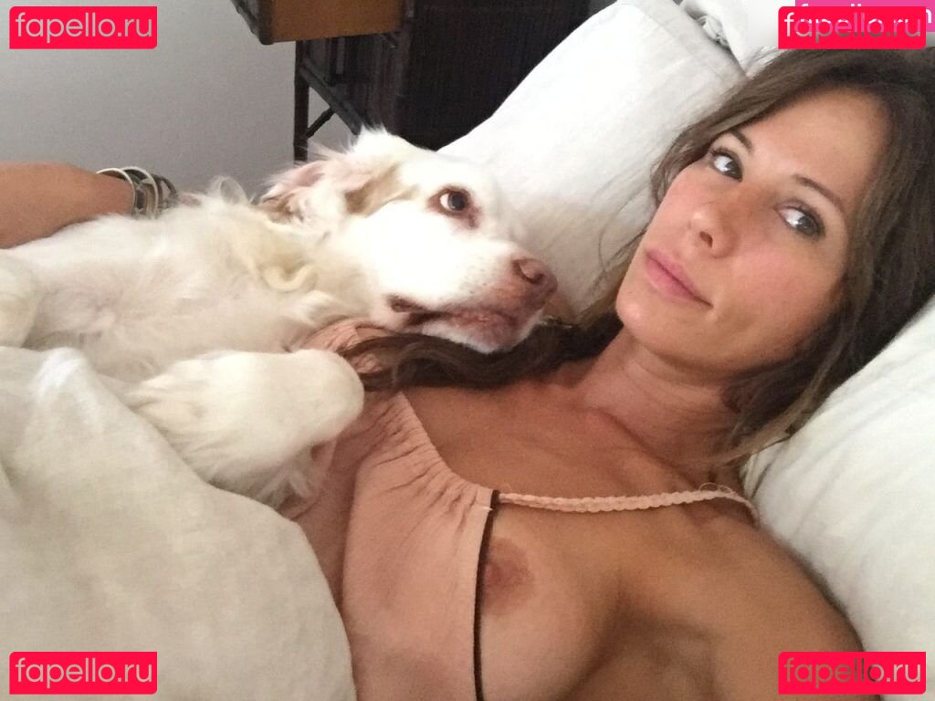 Rhona Mitra Nude Onlyfans Photo 36