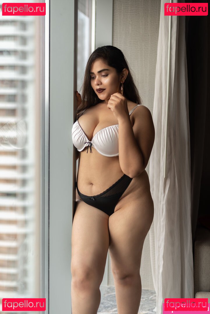Fire Fly Nude Onlyfans Photo 10