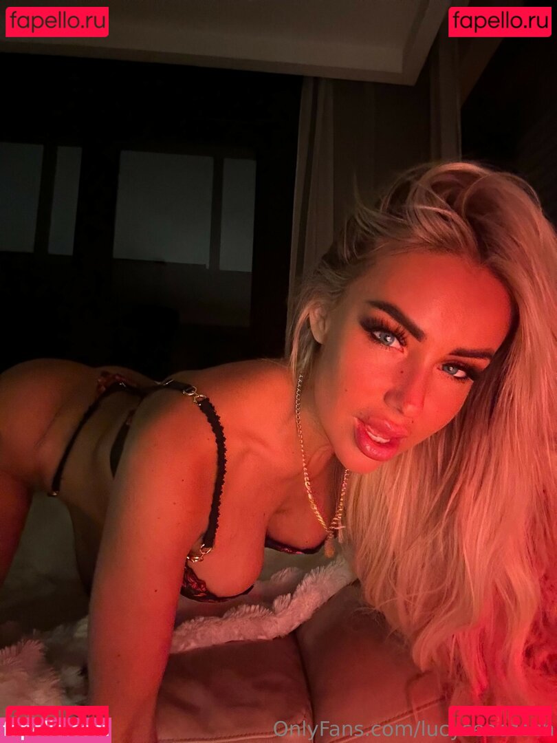 lucyseaczech Nude Onlyfans Photo 23