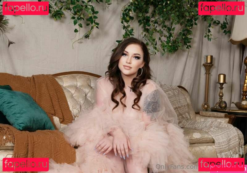 Milk Lady Nude Onlyfans Photo 6
