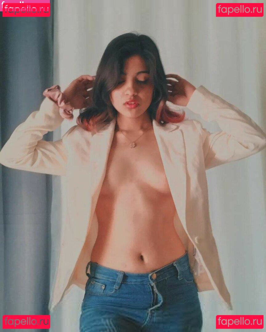 Charvi Bhatt Nude Onlyfans Photo 20