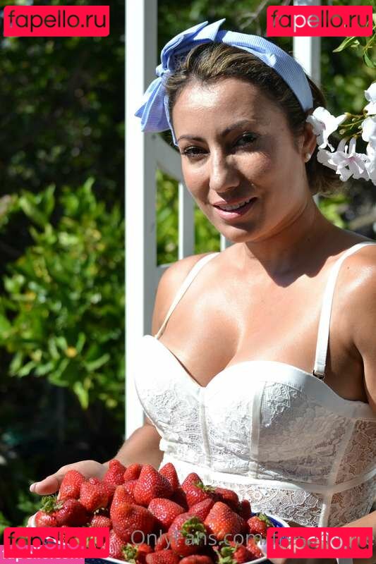Fresa Hache Nude Onlyfans Photo 6