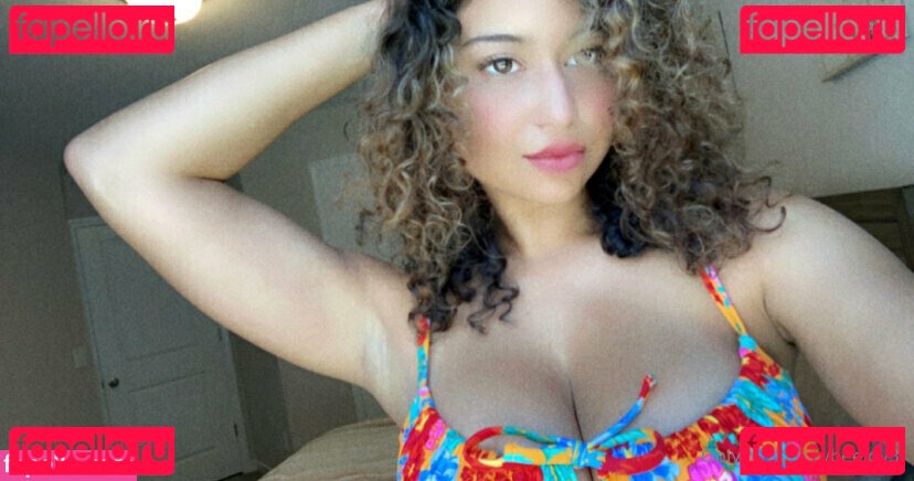 BeeLov3 Nude Onlyfans Photo 9