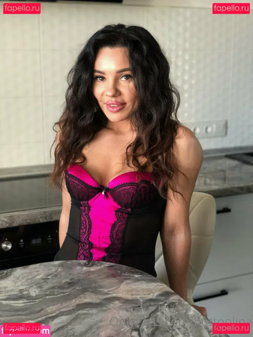 hottpolina Onlyfans Photo Gallery 