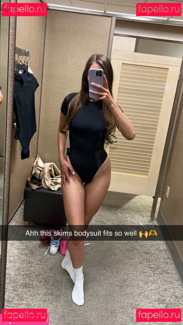 Eloise Head Nude Onlyfans Photo 9