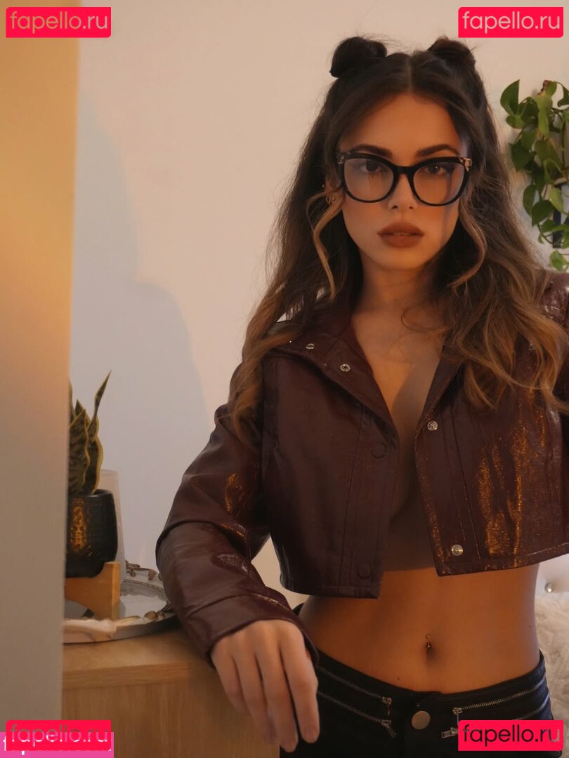 Cloe Greco Nude Onlyfans Photo 4