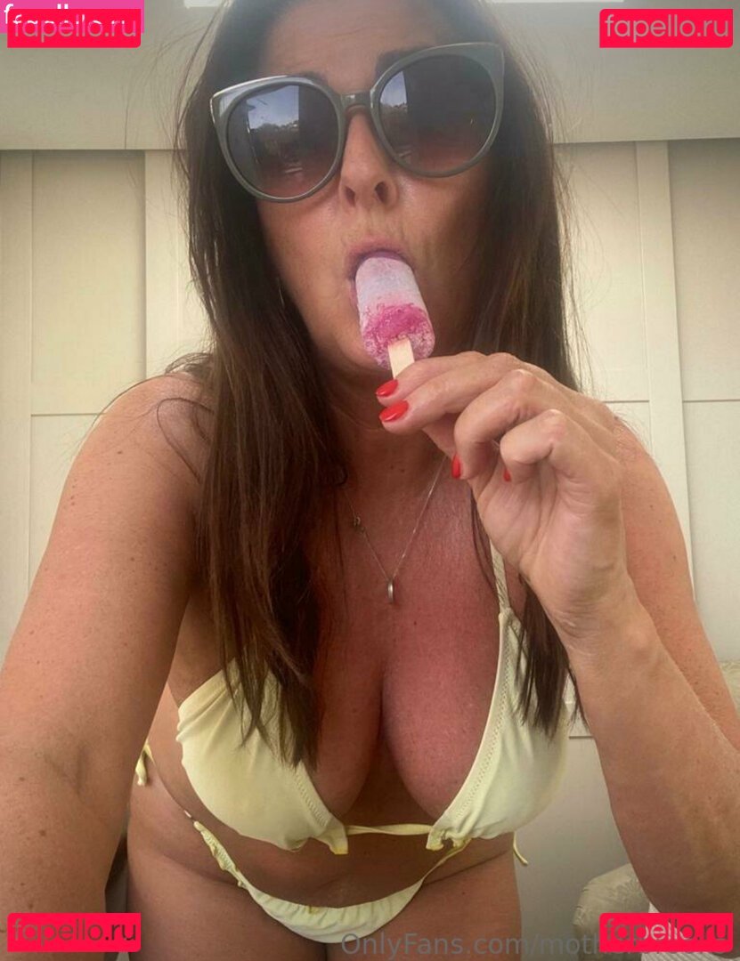 Motherbrooks Nude Onlyfans Photo 34