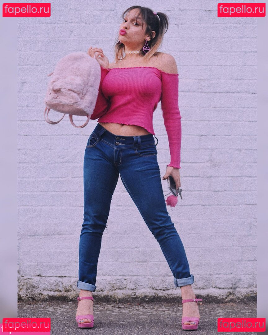 Waleska Herrera Nude Onlyfans Photo 17