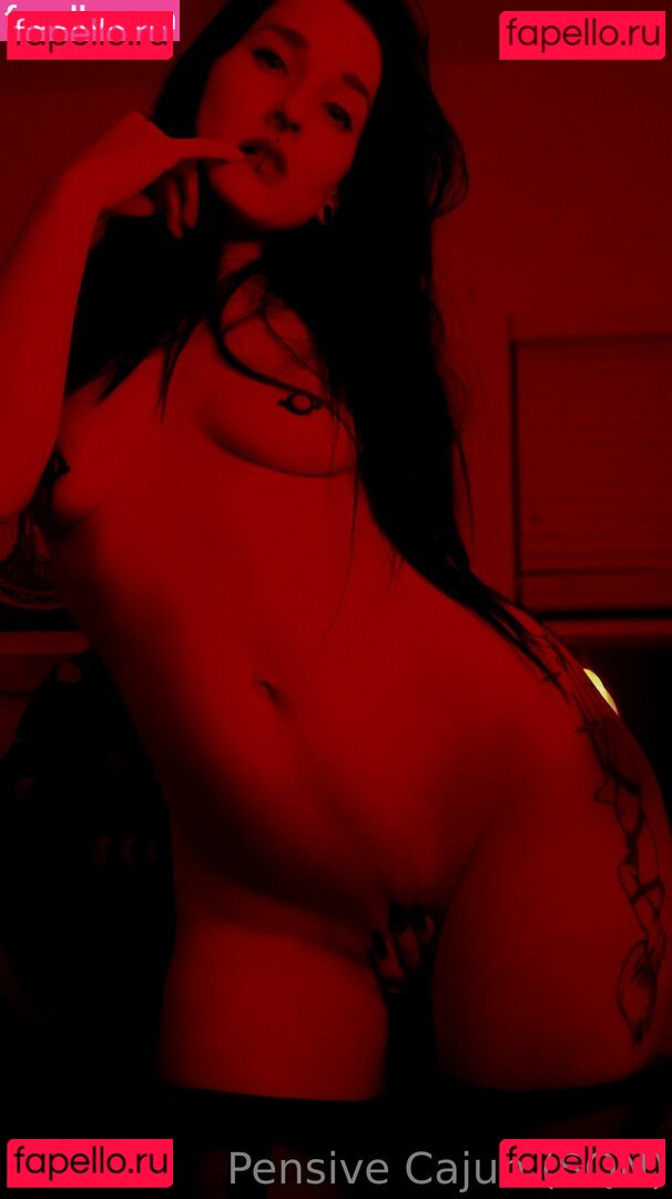 Pensivecajun Nude Onlyfans Photo 4