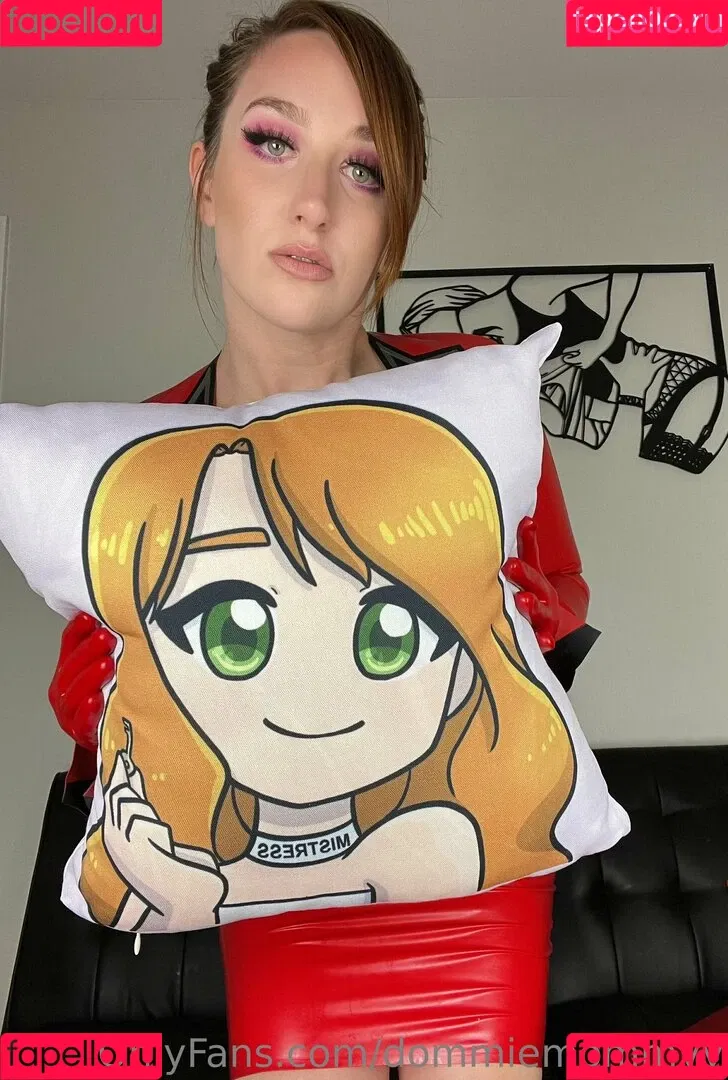 dommiemommyy Onlyfans Photo Gallery 