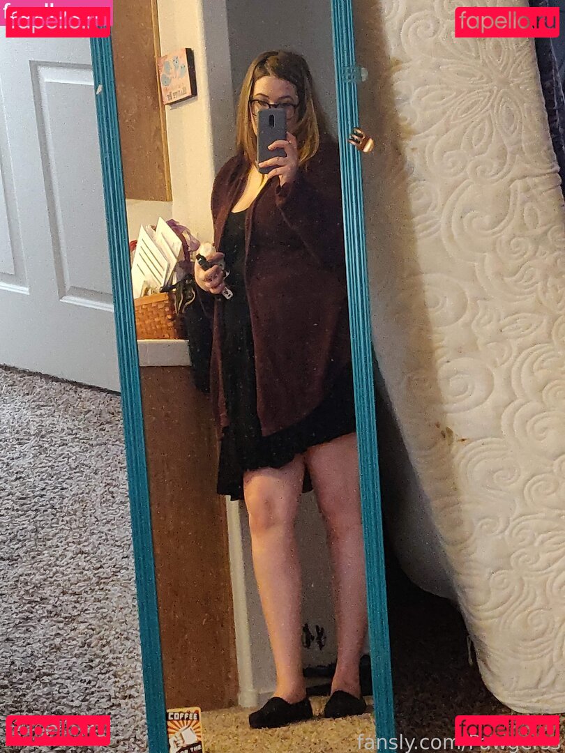 Pawgerss Nude Onlyfans Photo 16