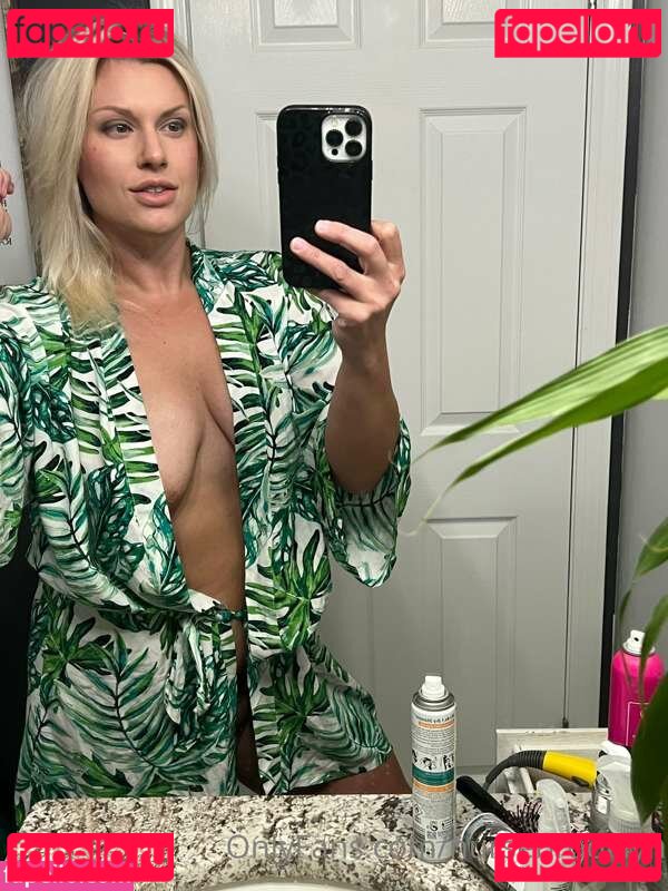 Brooklyn Nude Onlyfans Photo 11