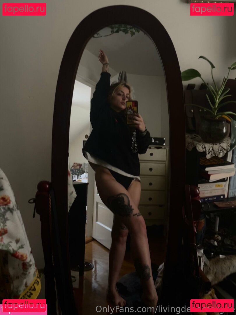 Livingdeadmorgue Nude Onlyfans Photo 14