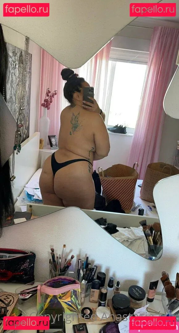 anastasialux2 Onlyfans Photo Gallery 