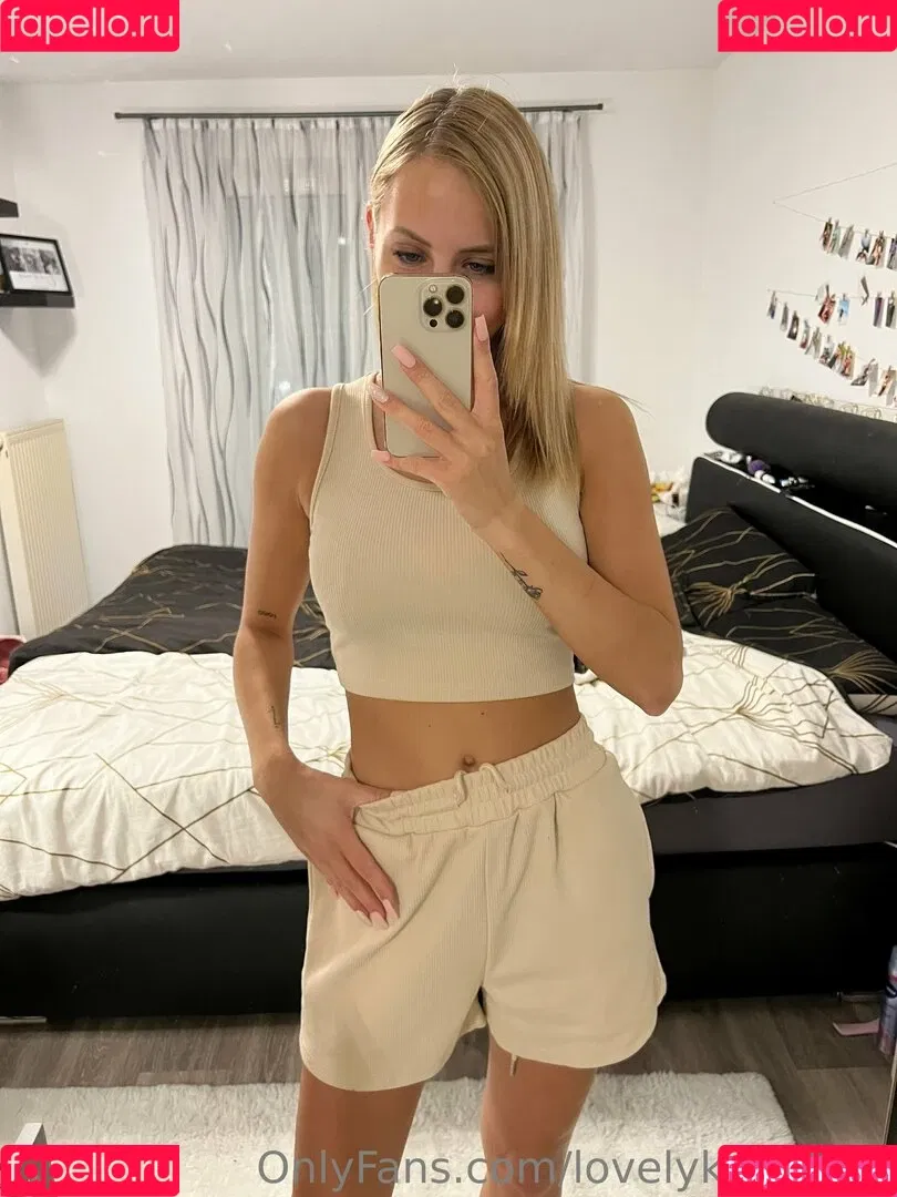 lovelykatexoxo Onlyfans Photo Gallery 