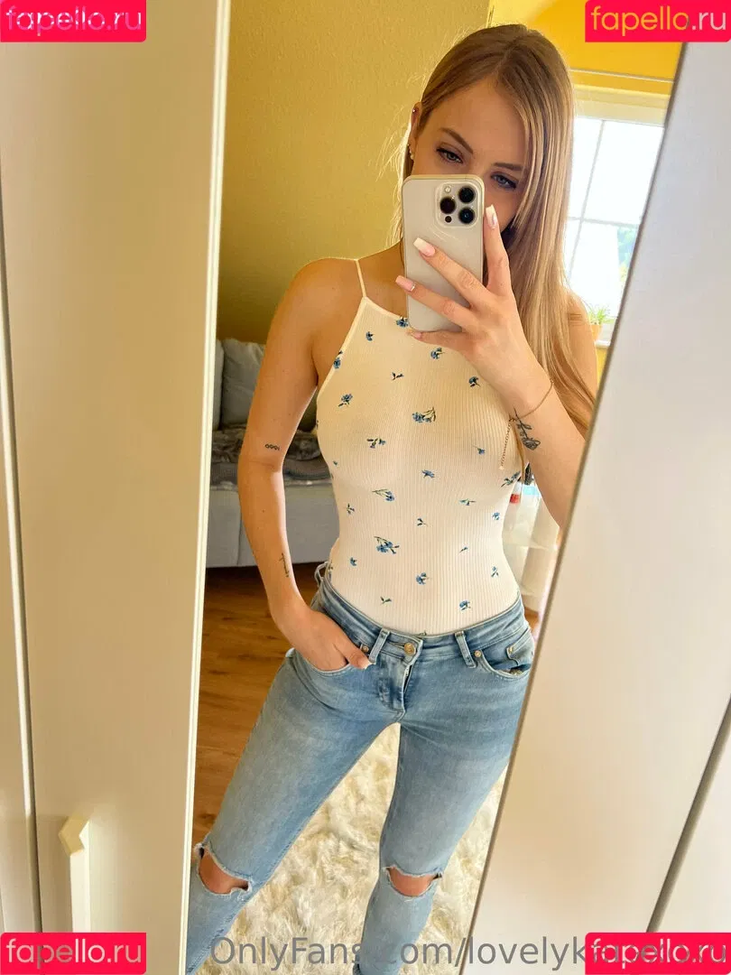 lovelykatexoxo Onlyfans Photo Gallery 