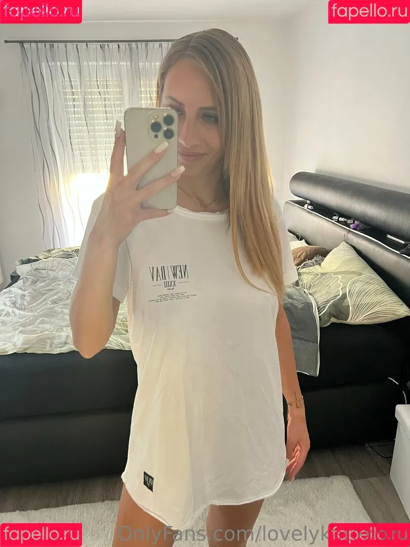 lovelykatexoxo Onlyfans Photo Gallery 