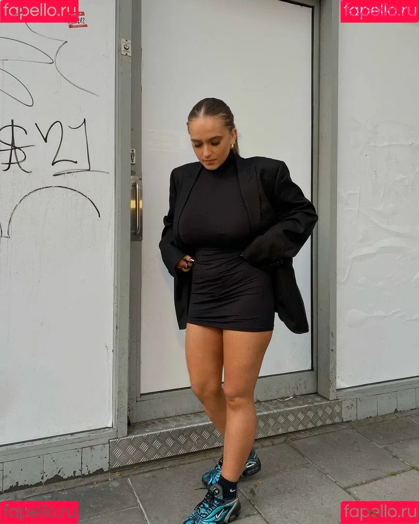 Laura Svensson Onlyfans Photo Gallery 