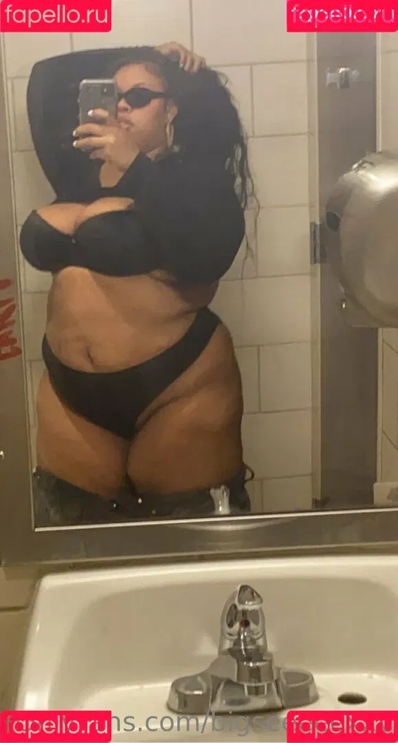 bigseeeeexxy Onlyfans Photo Gallery 