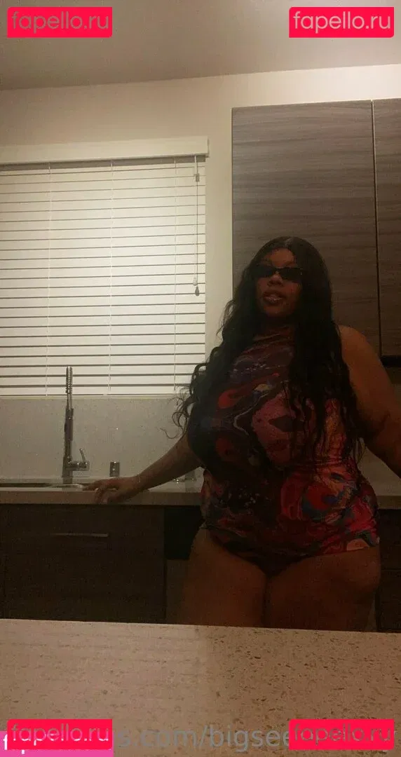 bigseeeeexxy Onlyfans Photo Gallery 