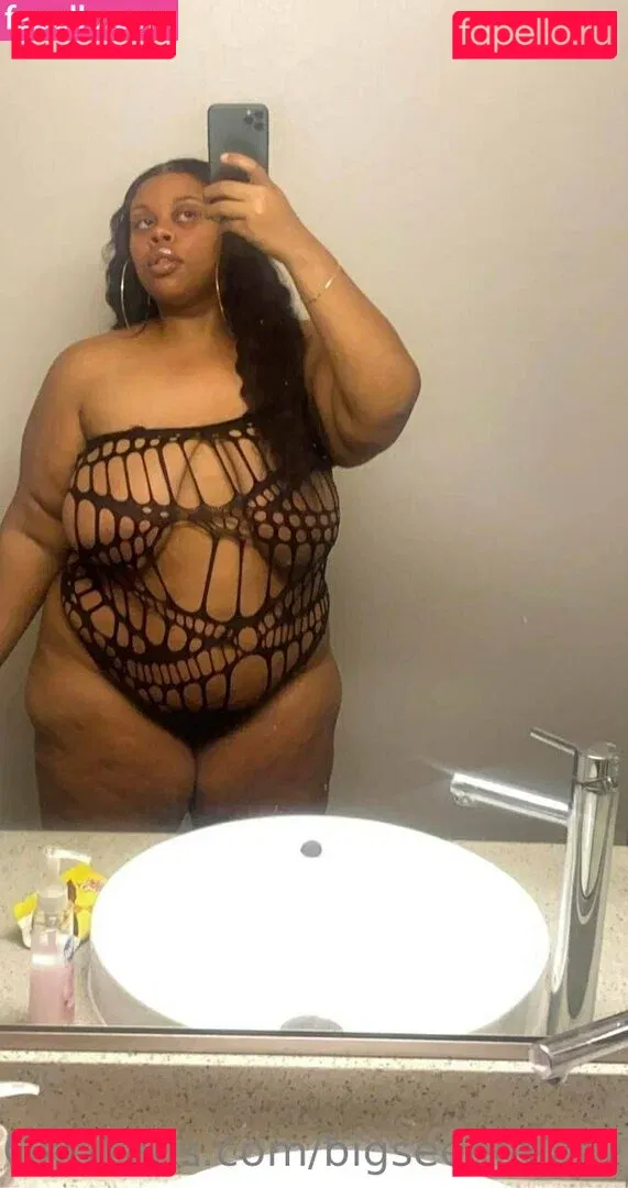 bigseeeeexxy Onlyfans Photo Gallery 