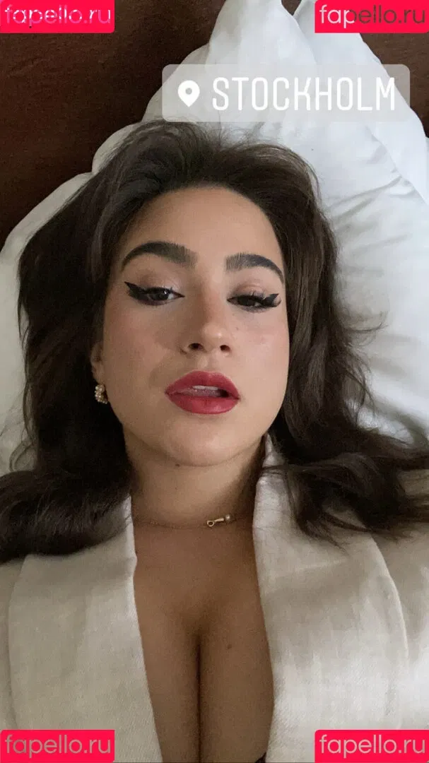 Sara B Onlyfans Photo Gallery 