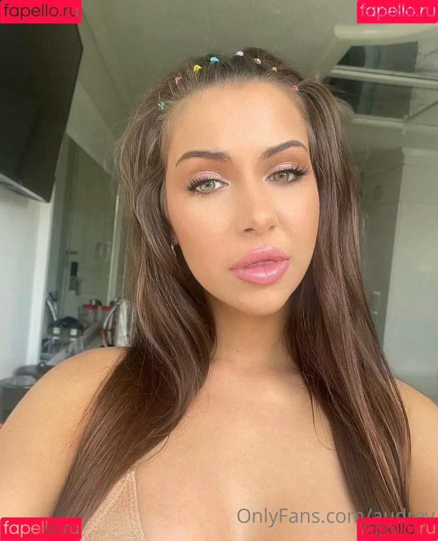 Audrey_ Onlyfans Photo Gallery 