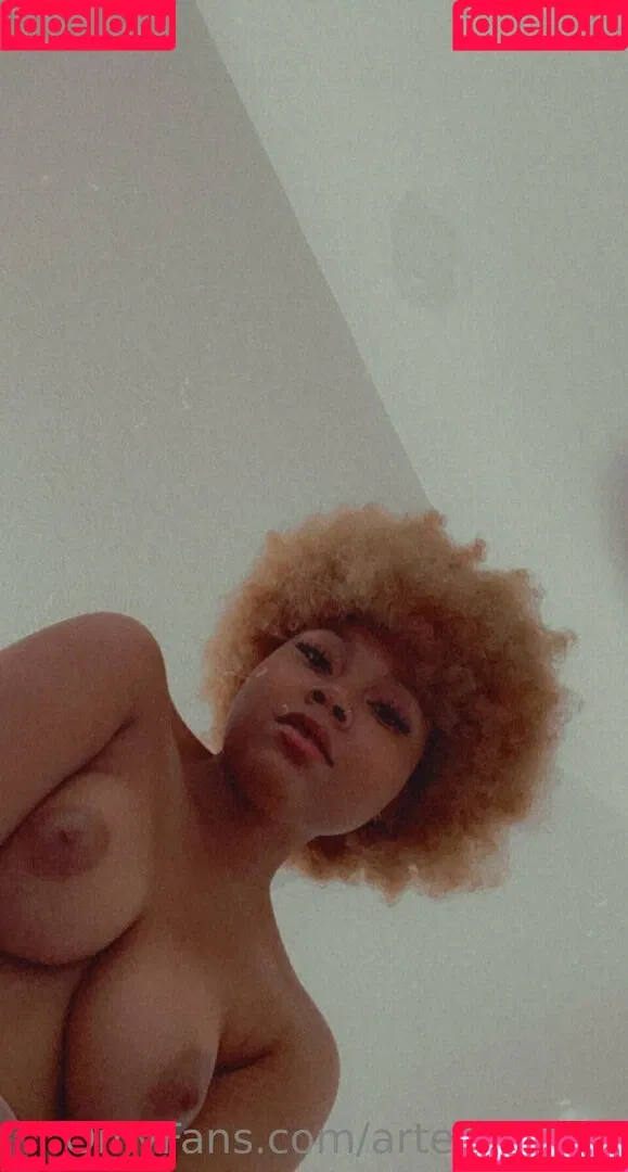 artemisjpeg Onlyfans Photo Gallery 
