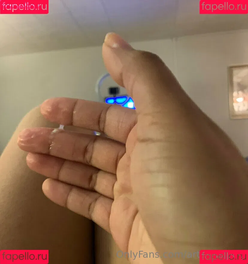 artemisjpeg Onlyfans Photo Gallery 